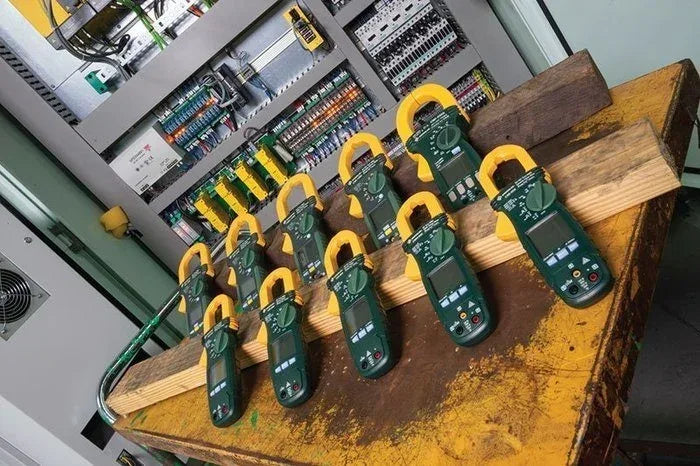 Pinza amperimétrica CM661 Greenlee - Prueba y Medición